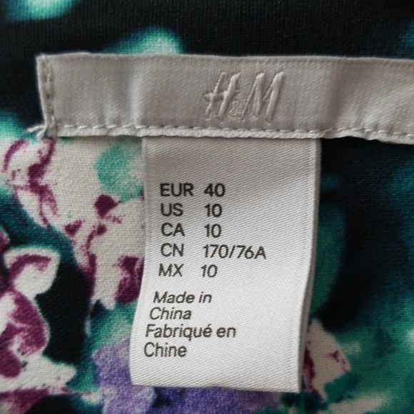 Floral Rompers - Picture 5 of 5